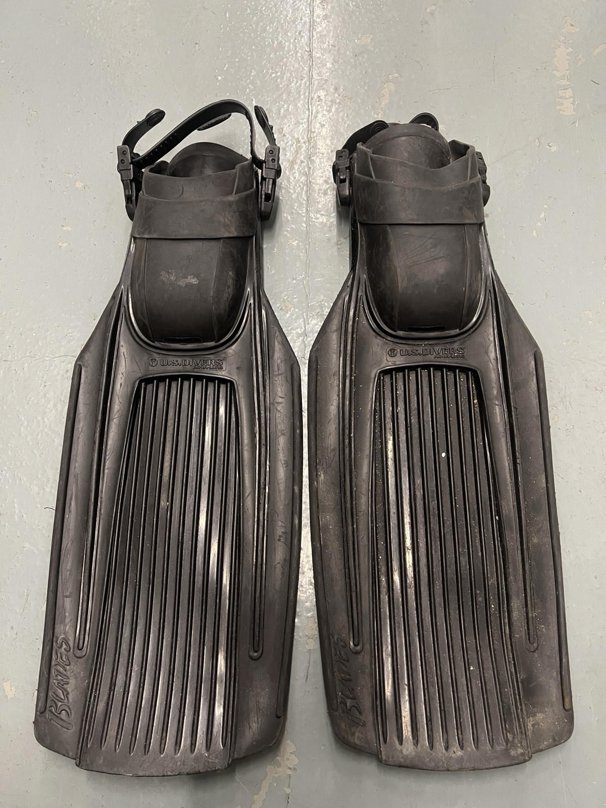 US Divers Aqua Lung Blades Scuba Diving Fins Size X-Large Black