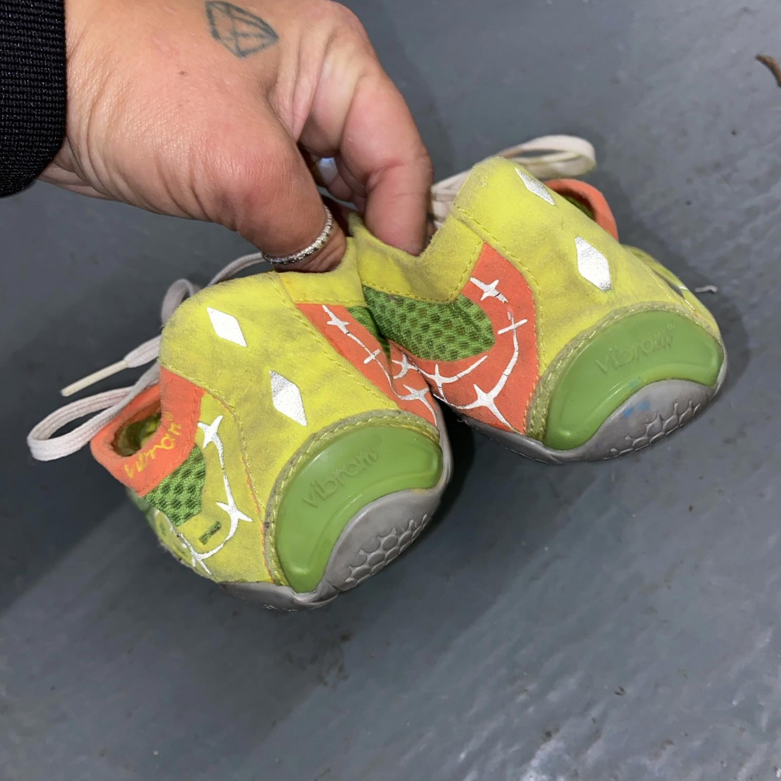 Vibram Fivefingers Athletic Shoes Eu Size 41 US Size Womens 10 Us mens 8