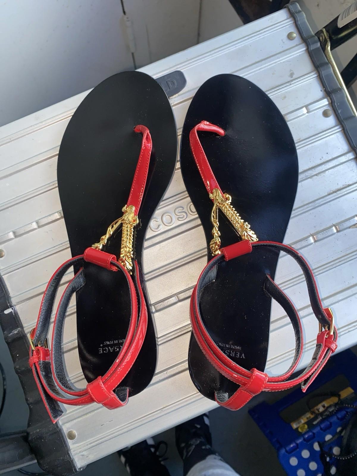NWOB Versace Virtus Red Flat Thong Sandals Size 38