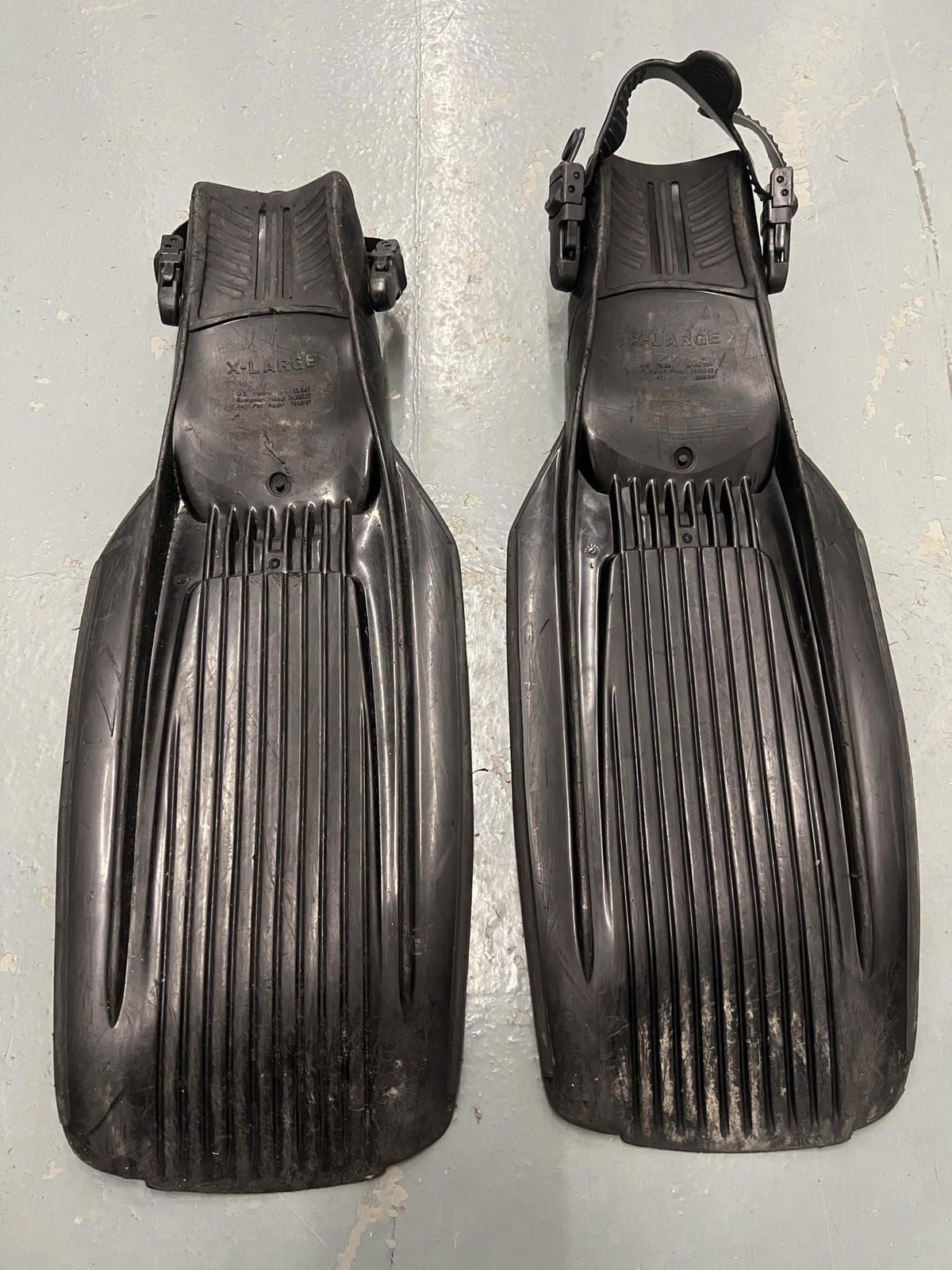 US Divers Aqua Lung Blades Scuba Diving Fins Size X-Large Black