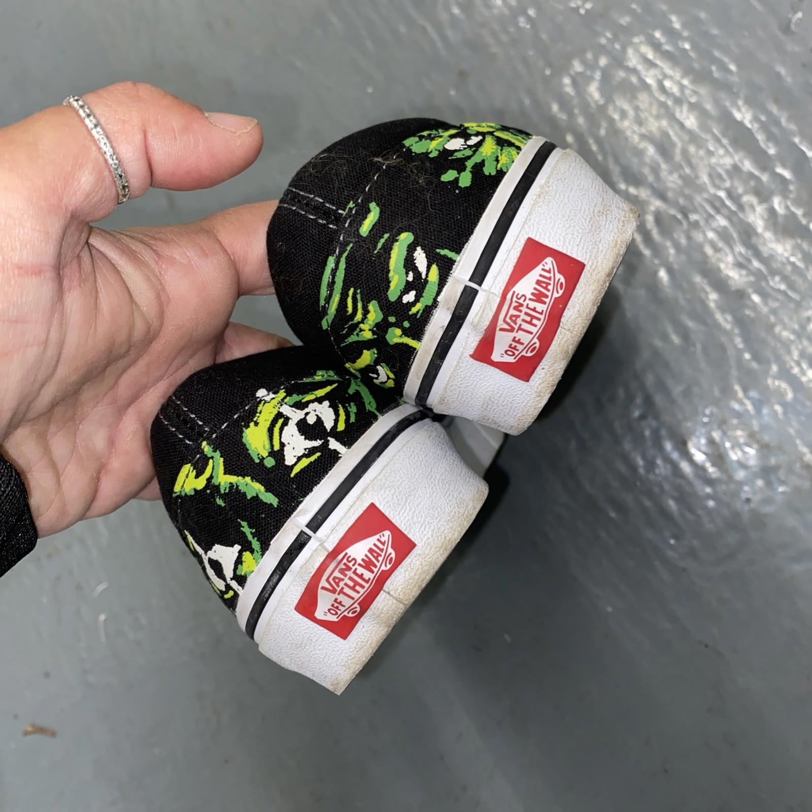 Vans Eyes In The Dark Glow In The Dark Slip On Shoes Mens Size 7 Womens 8.5