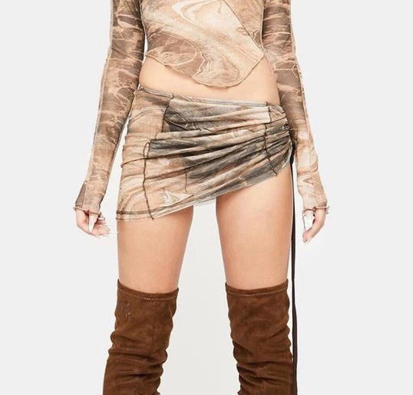 NWOT Darker Wavs Dollskill Atmosphere Rock Slide Print Mesh Skirt Size Small
