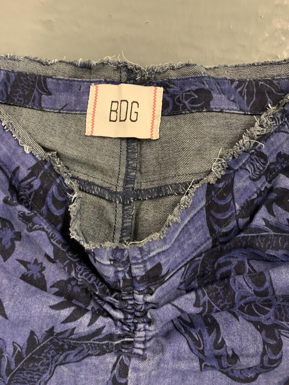 BDG Urban Outfitters Dragon Denim Bell Bottom Jeans Ruched Dipped V Flare Sz 28