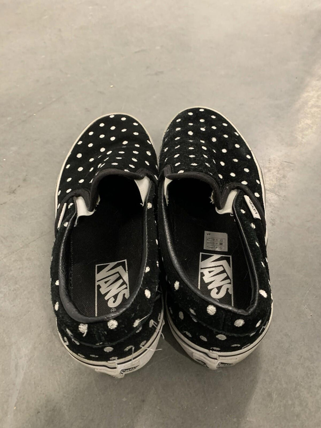 Size 7.5 - VANS Tazie Suede Black polka Dots W