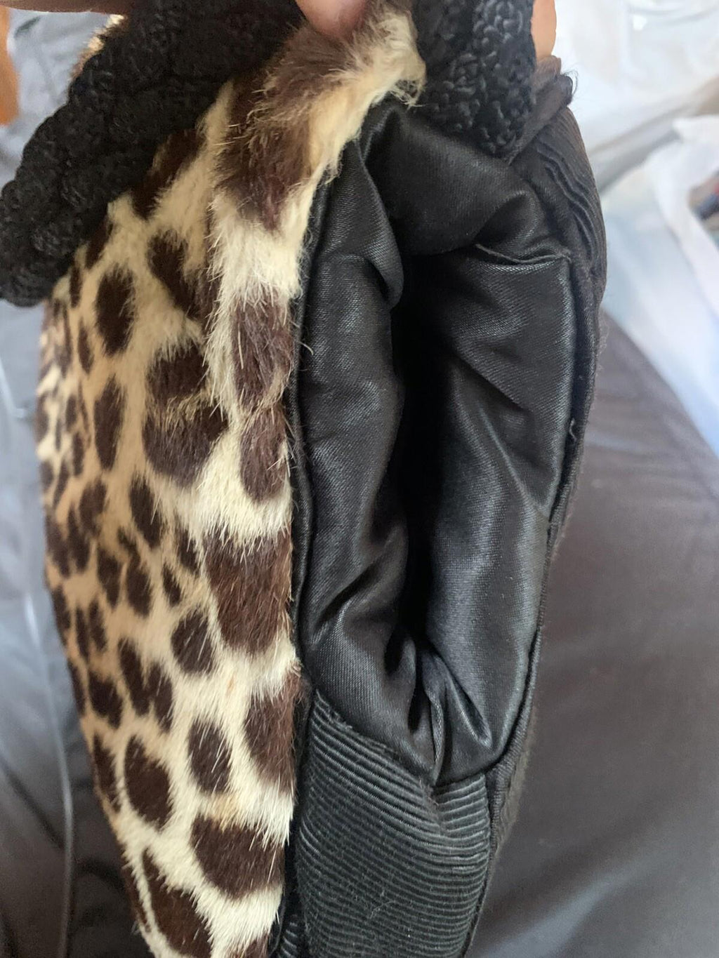 GORGEOUS 1950’s LEOPARD Fur Hand Warmer Purse VINTAGE