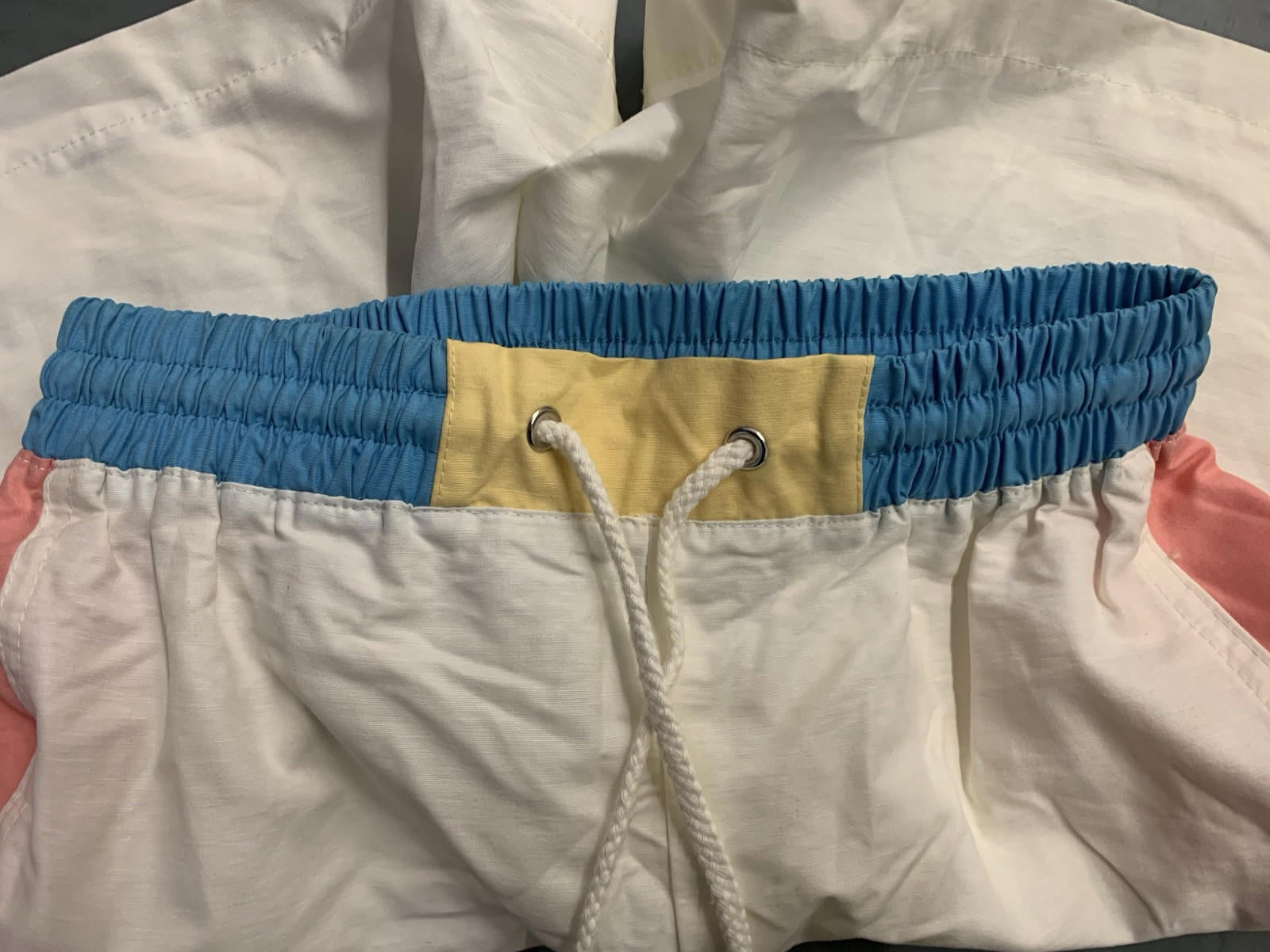 Vintage 1990s Bay Club Active Color Block Womens Shorts *Deadstock* Size 6