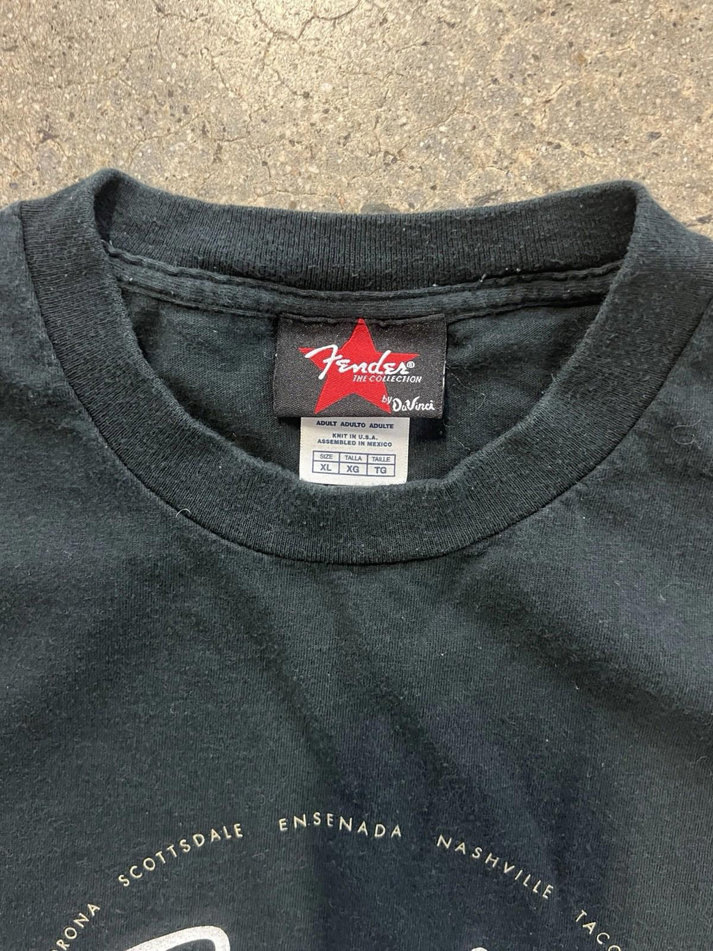 Fender Guitar T-Shirt Size Extra Large 20th Anniversary 2005 Tee Shirt Y2K VTG