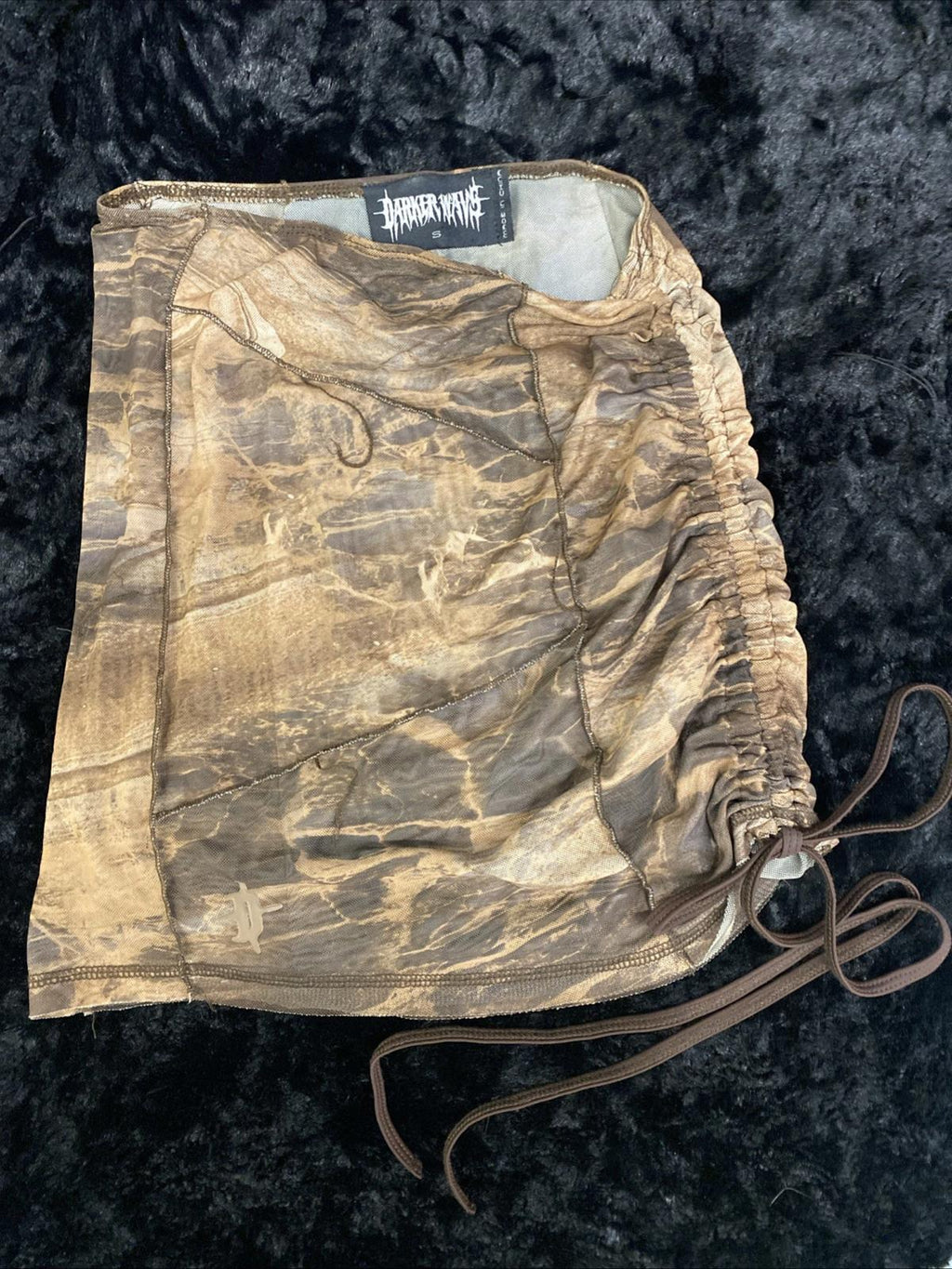 NWOT Darker Wavs Dollskill Atmosphere Rock Slide Print Mesh Skirt Size Small