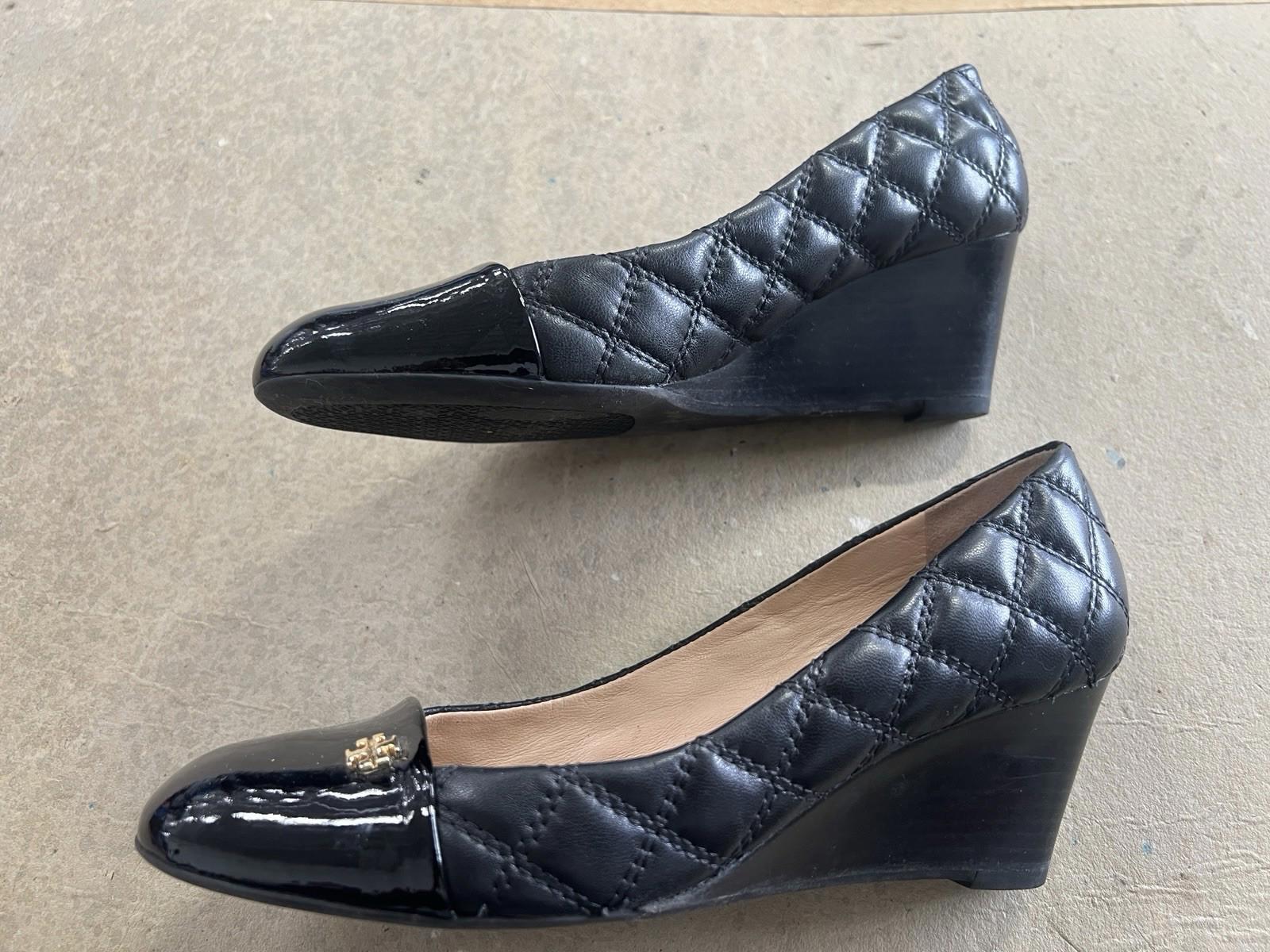 Pre-Owned Tory Burch Black Size 6.5 Wedge Heels
