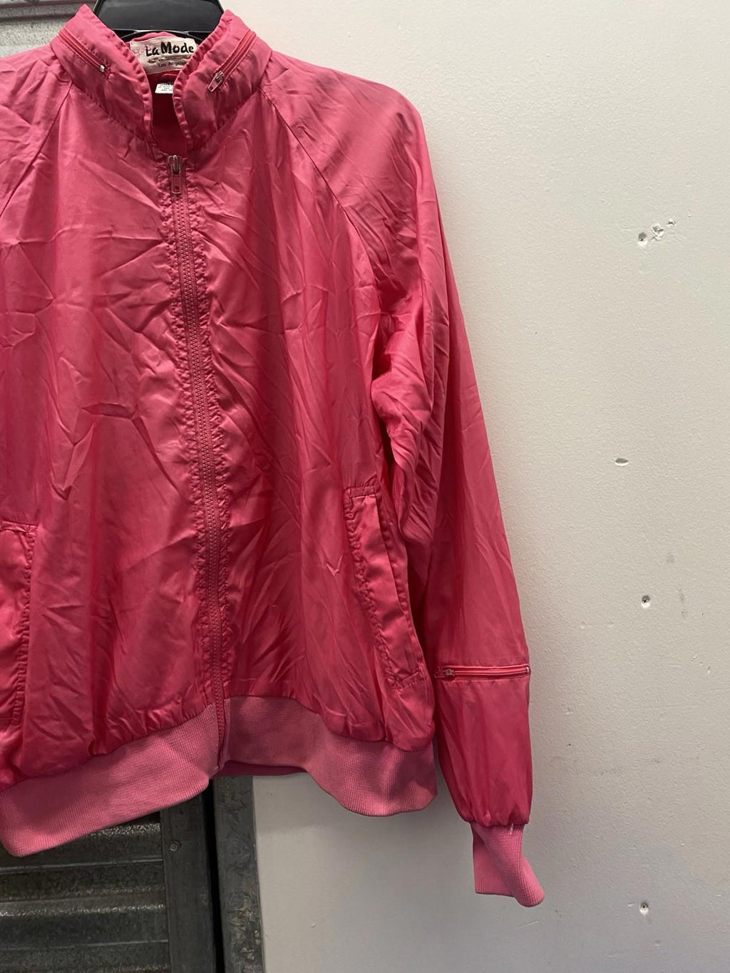 Vintage 1980s Lady La Mode Hot Pink Windbreaker Jacket Zipper Pockets Medium