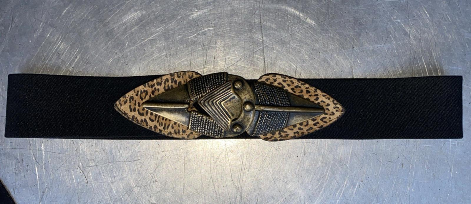 VTG 1980-90’s Omega leopard-print stretch belt with an arrowhead buckle Size S/M
