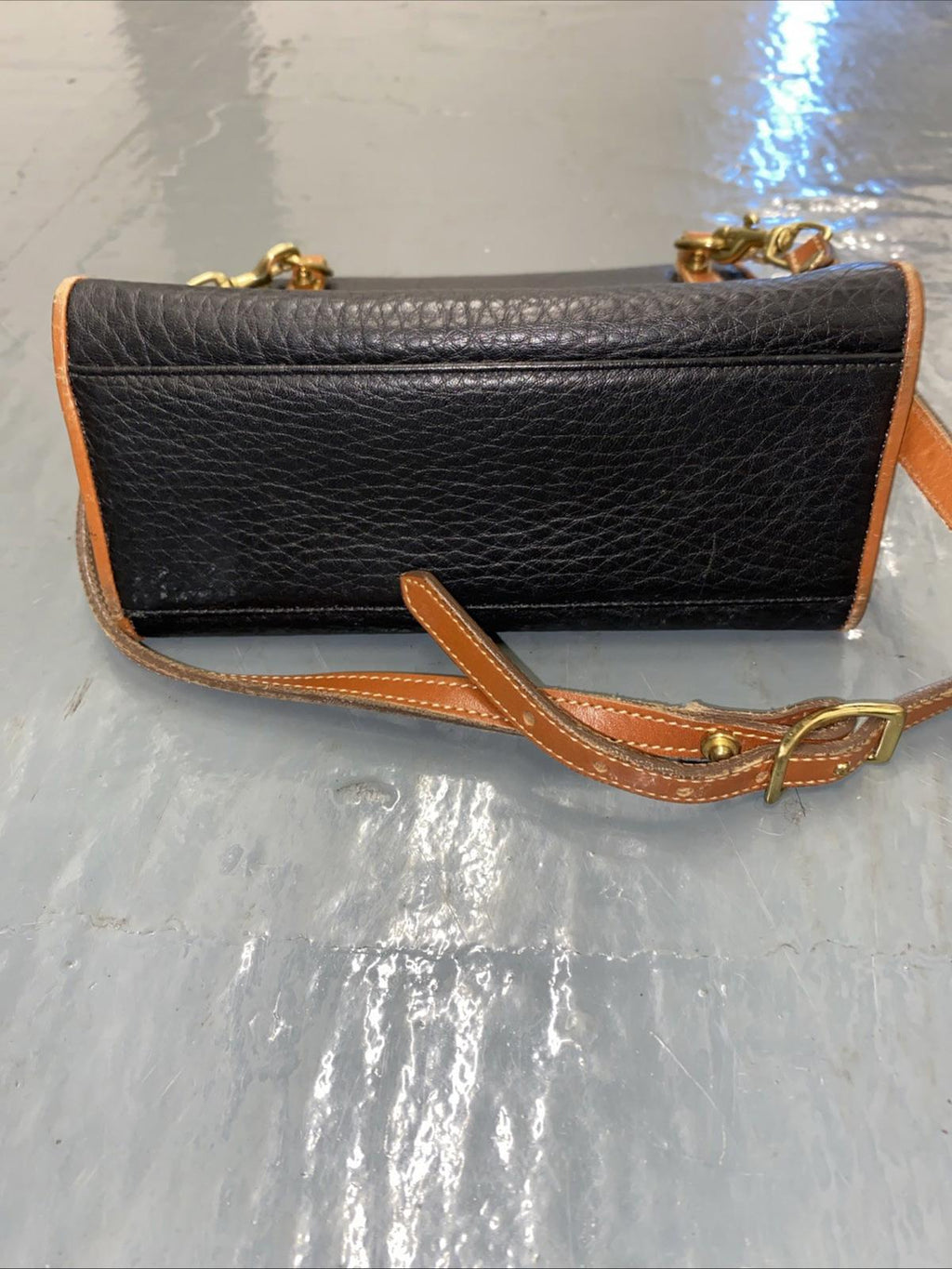 Vintage Dooney Bourke Leather Handbag With Strap