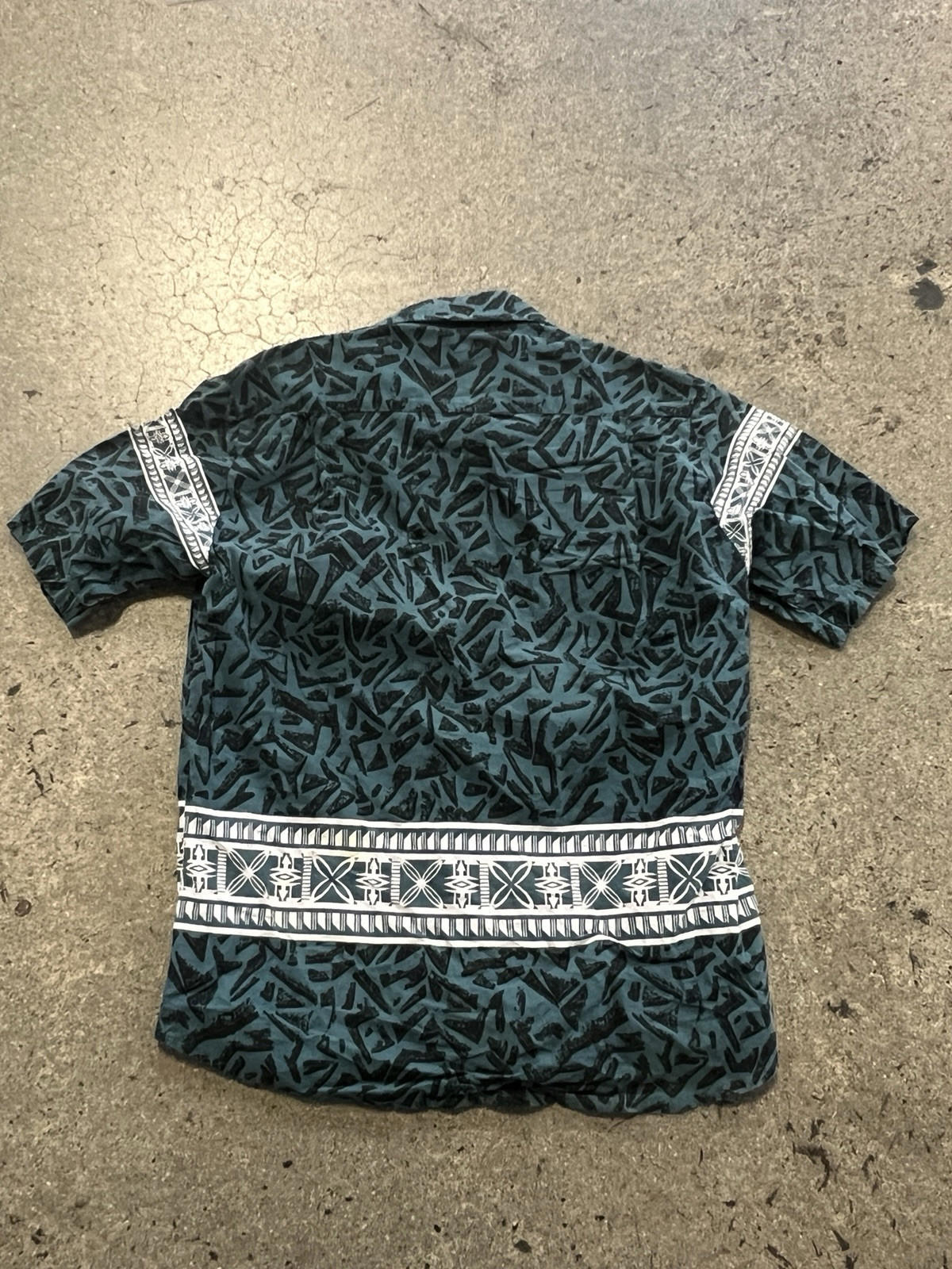 Vtg Canoe Club Fiji  Tropical All Over Print Hawaiian Camp Shirt Mens Medium M