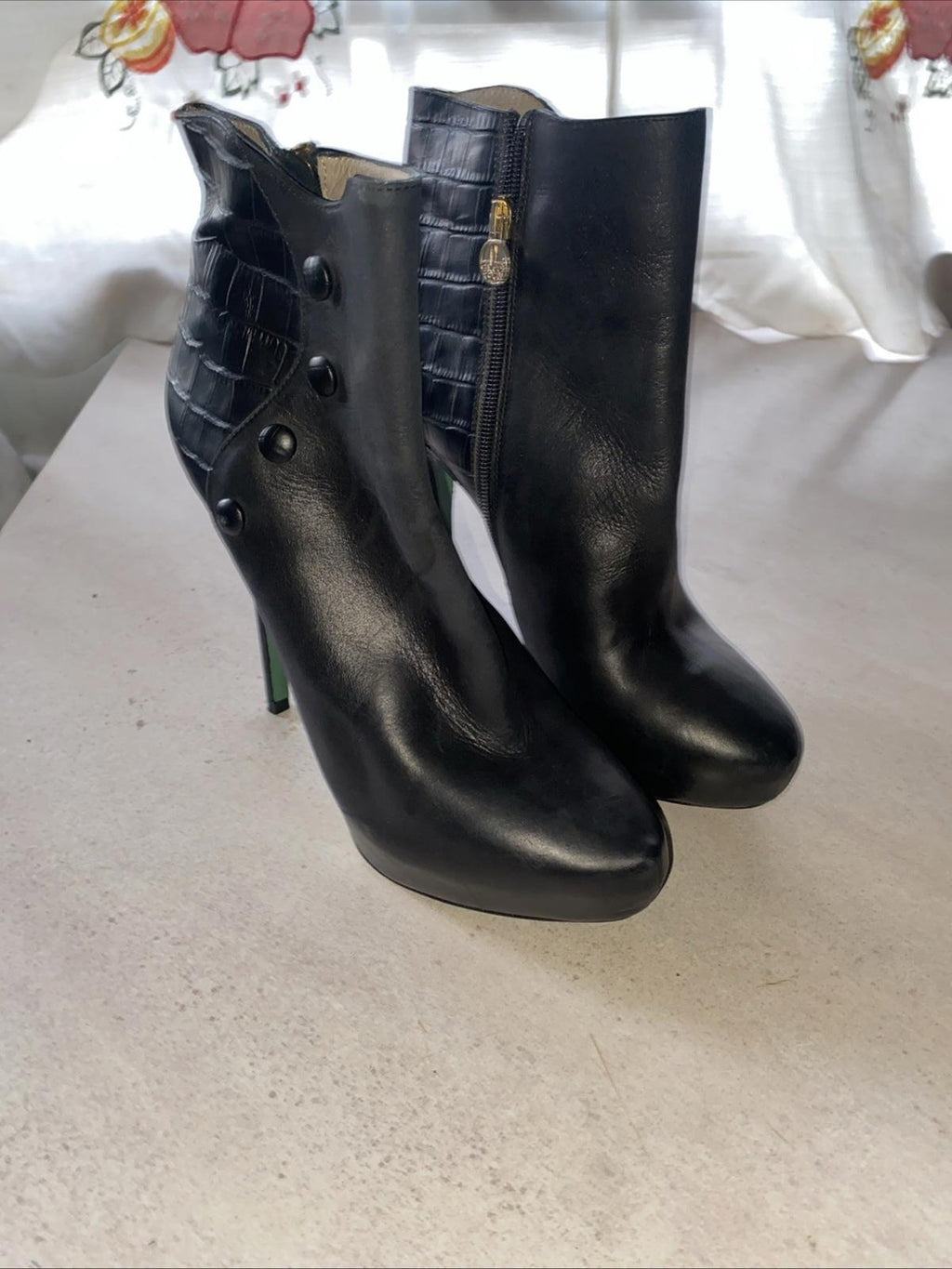 Lisa For Donald J Pliner Chaneli Stiletto Boots Heels 8.5 Womens
