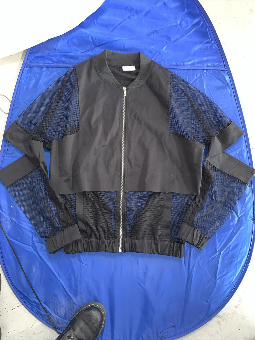 Marigold Shadows Fishnet Open Elbow Windbreaker Jacket Womens Size Medium