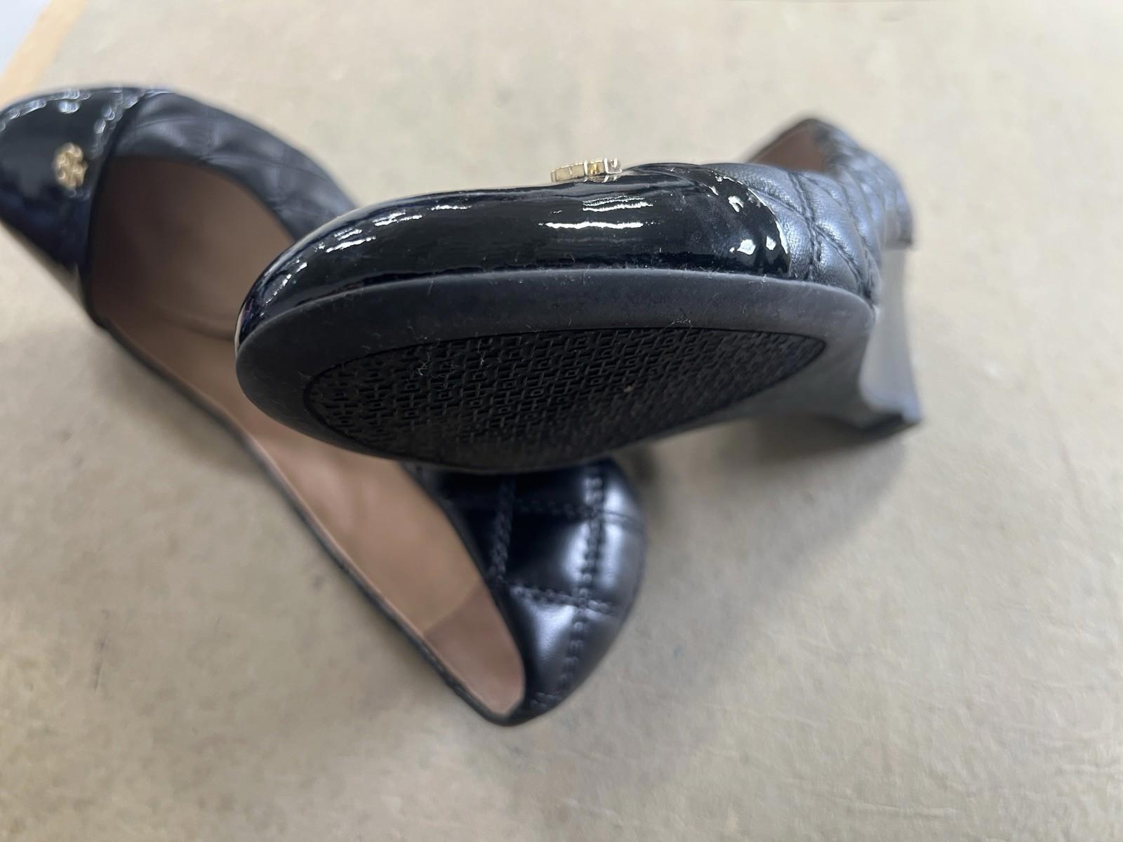 Pre-Owned Tory Burch Black Size 6.5 Wedge Heels