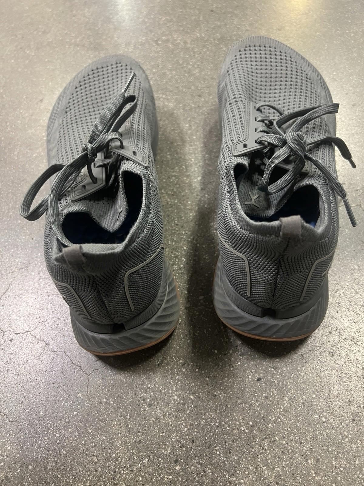 Flux Mens Adapt Runner Gray Gum Running Athletic Barefoot Knit Shoes Size 9