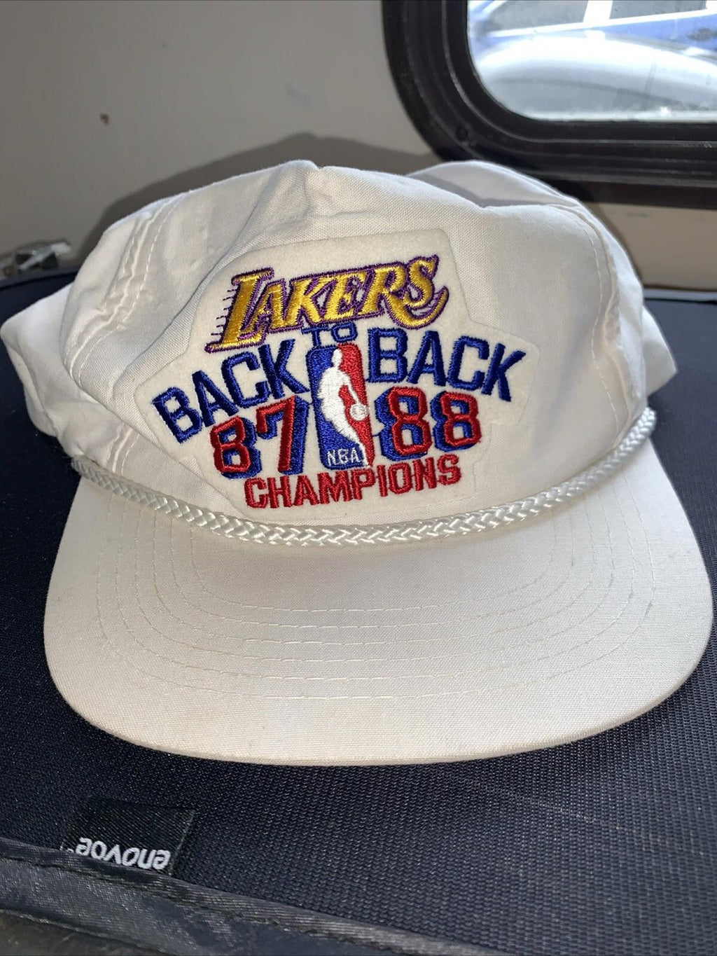 Vintage LAKERS 1987 - 1988 Back To Back NBA Champions Hat Snapback