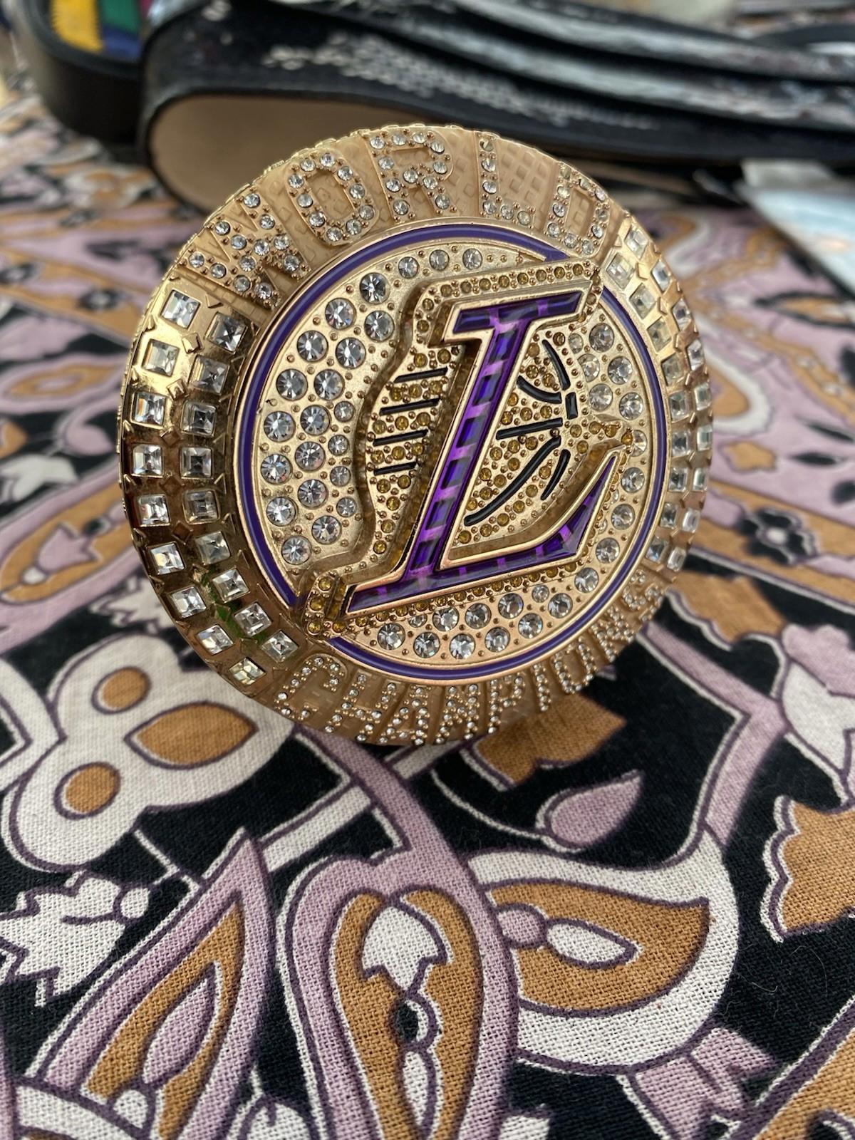 2020 LAKERS NBA CHAMPIONSHIP RING PAPERWEIGHT🏆RARE SEASON TICKET HOLDERS ONLY