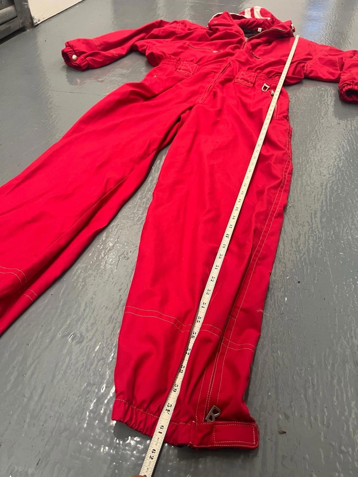 BOGNER Red Hooded Ski Snow Suit Mens Size Large 40 Signature B Zipper Pulls