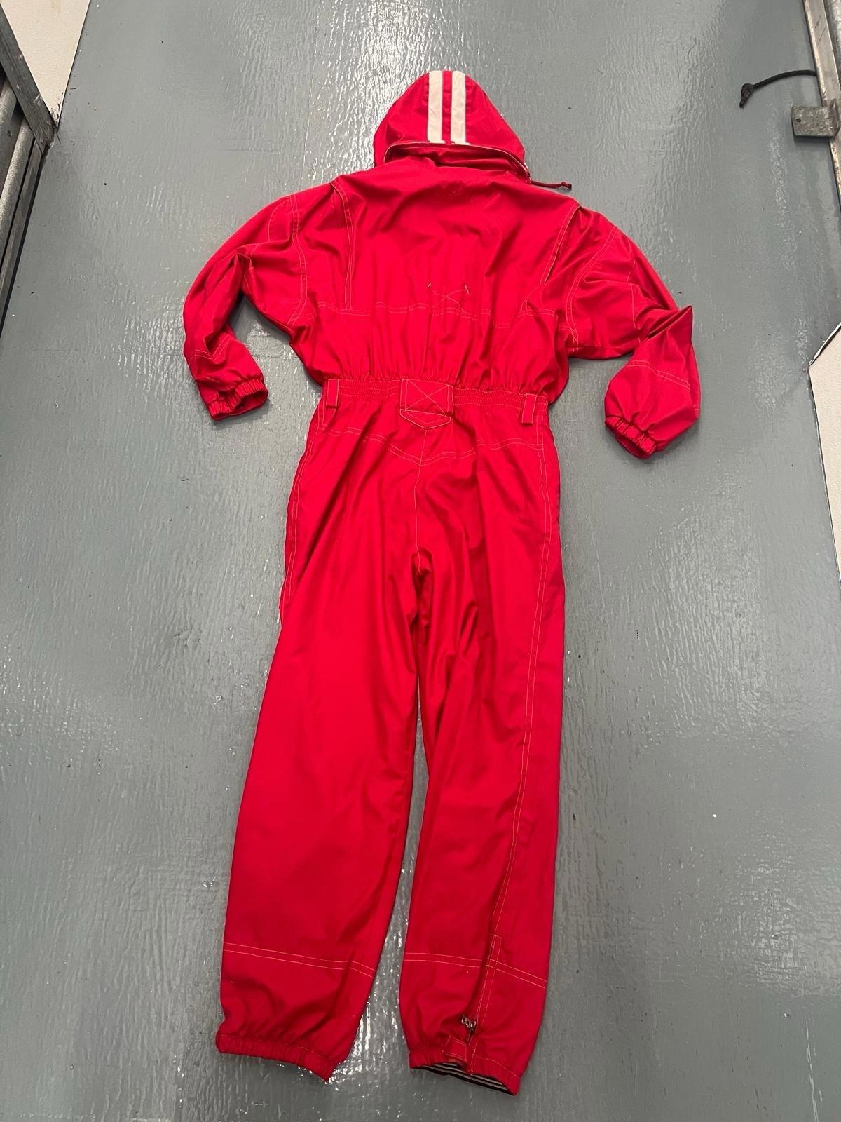 BOGNER Red Hooded Ski Snow Suit Mens Size Large 40 Signature B Zipper Pulls