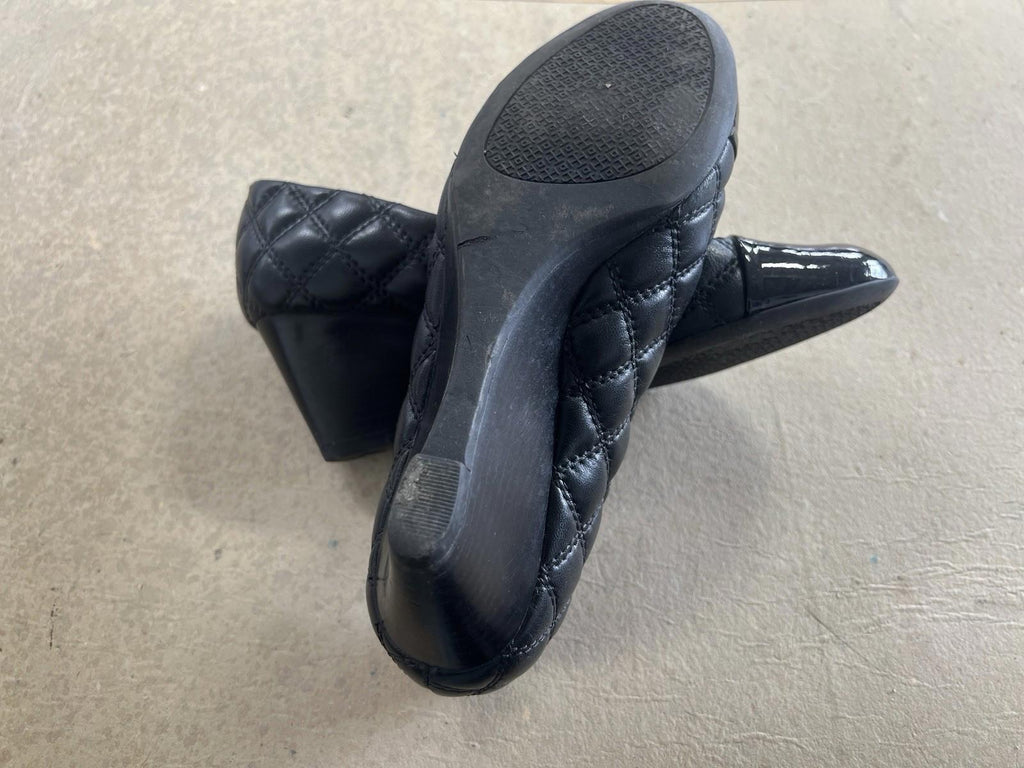 Pre-Owned Tory Burch Black Size 6.5 Wedge Heels