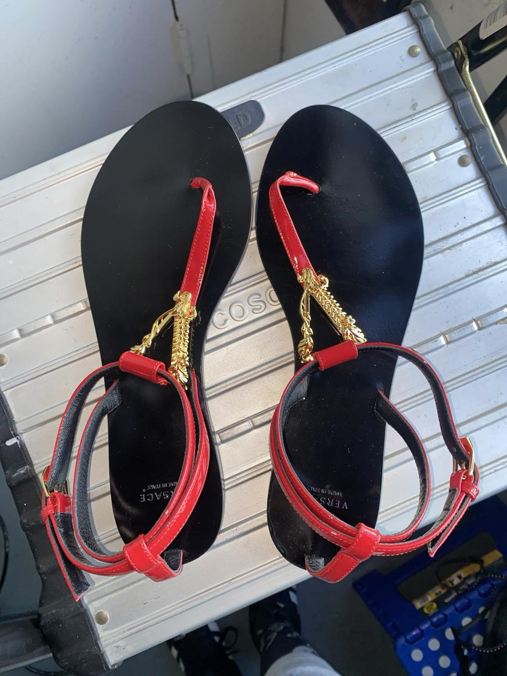 NWOB Versace Virtus Red Flat Thong Sandals Size 38