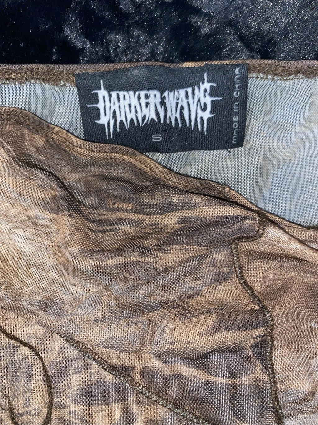 NWOT Darker Wavs Dollskill Atmosphere Rock Slide Print Mesh Skirt Size Small