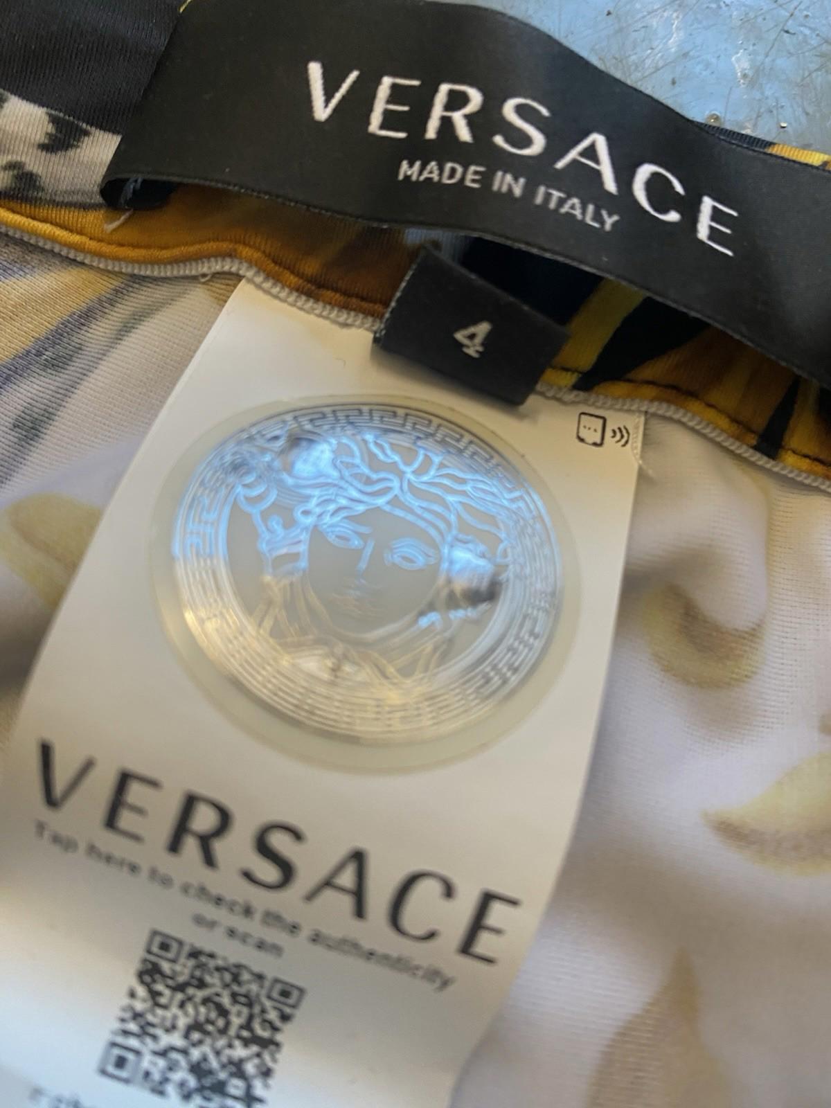 Versace Barocco Acanthus Black Gold Signature Floral Leggings Size 4 Womens