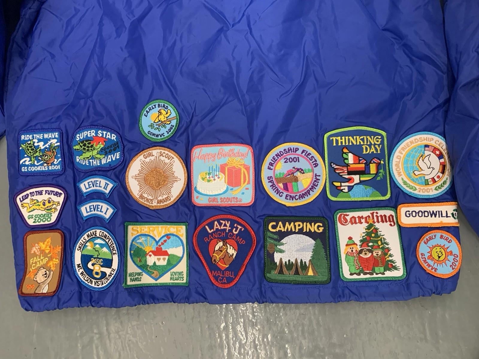 VTG 2001 Girl Scouts “Amanda” windbreaker Jacket With Various Patches size Med