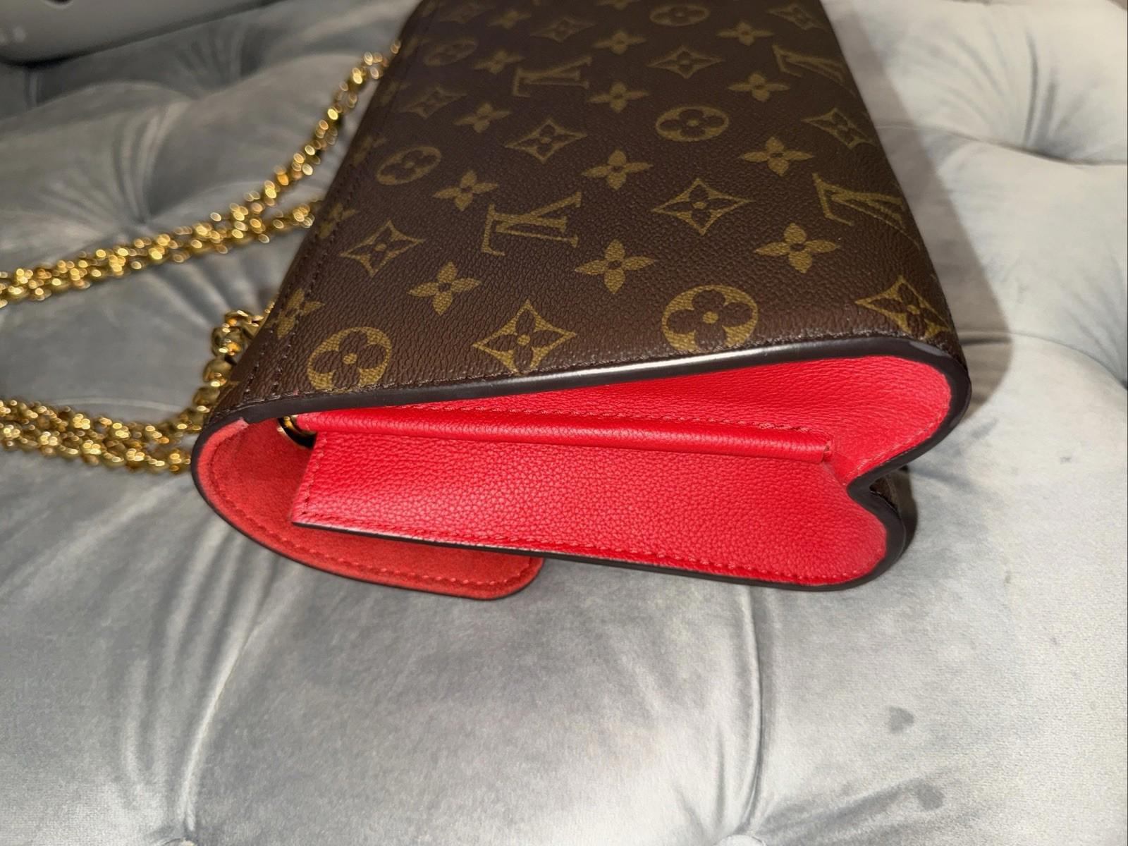 Louis Vuitton Monogram Victoire Bijou Adjustable Strap Leather Hand Bag Purse