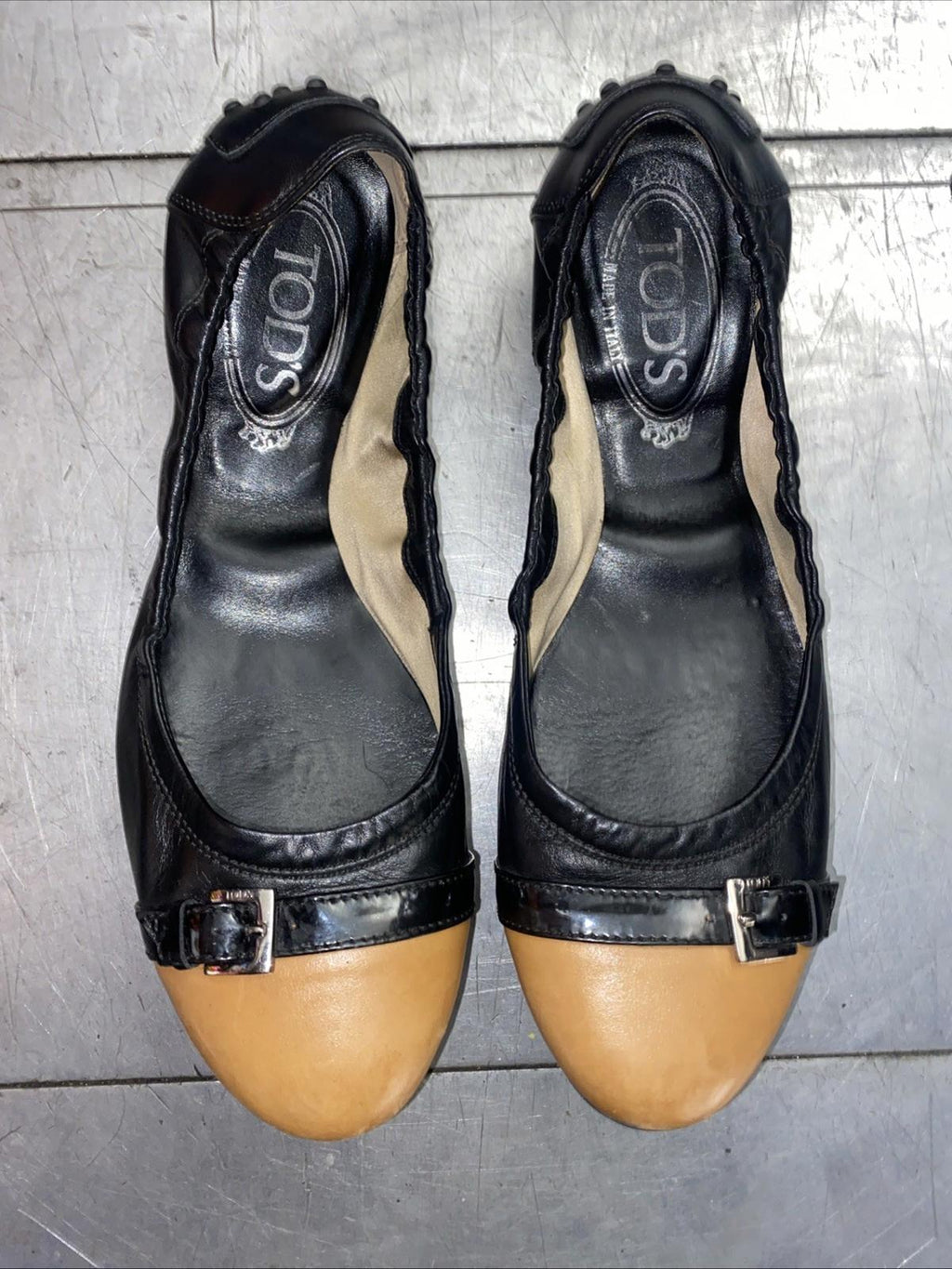 Tods Black & Tan Two Tone Patent Leather Ballet Flats Slip On Size 38.5 Womens