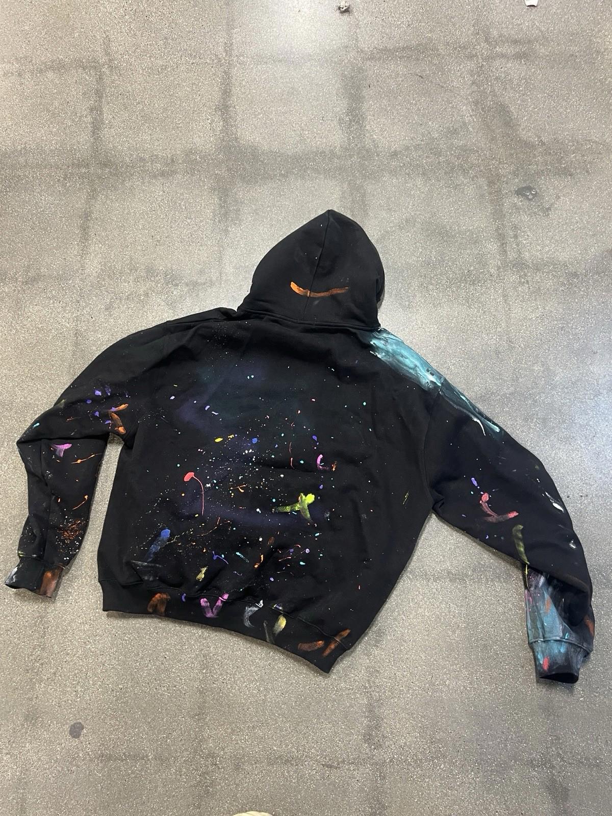 Men’s Hoodie modest Art 88 Size Large jet black retails $185