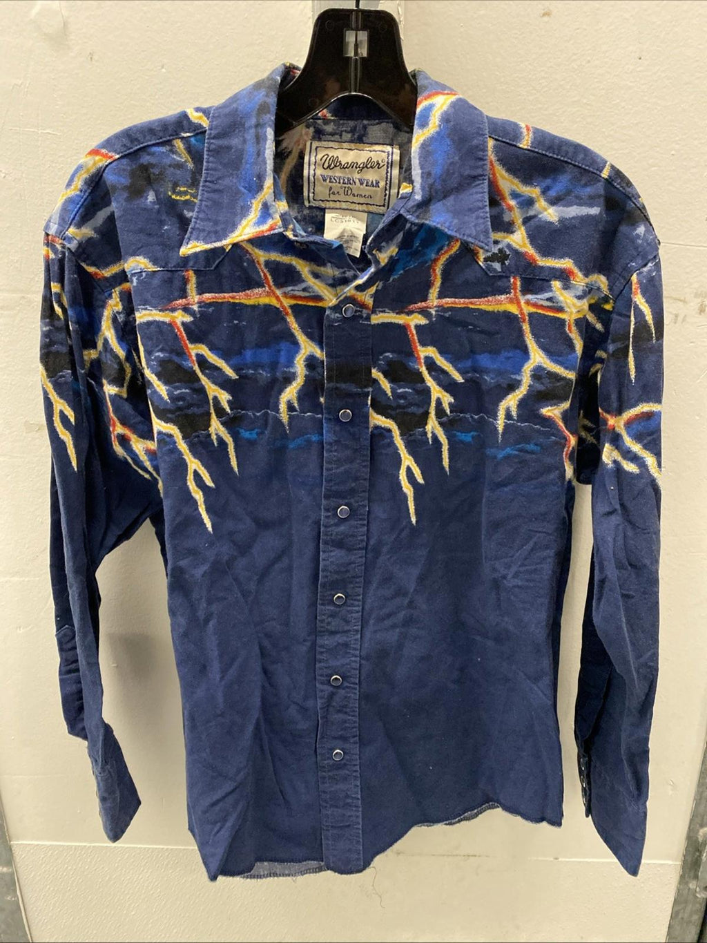 Vintage Wrangler Western Wear Lightning Bolts Cowboy Shirt Pearlescent Buttons M