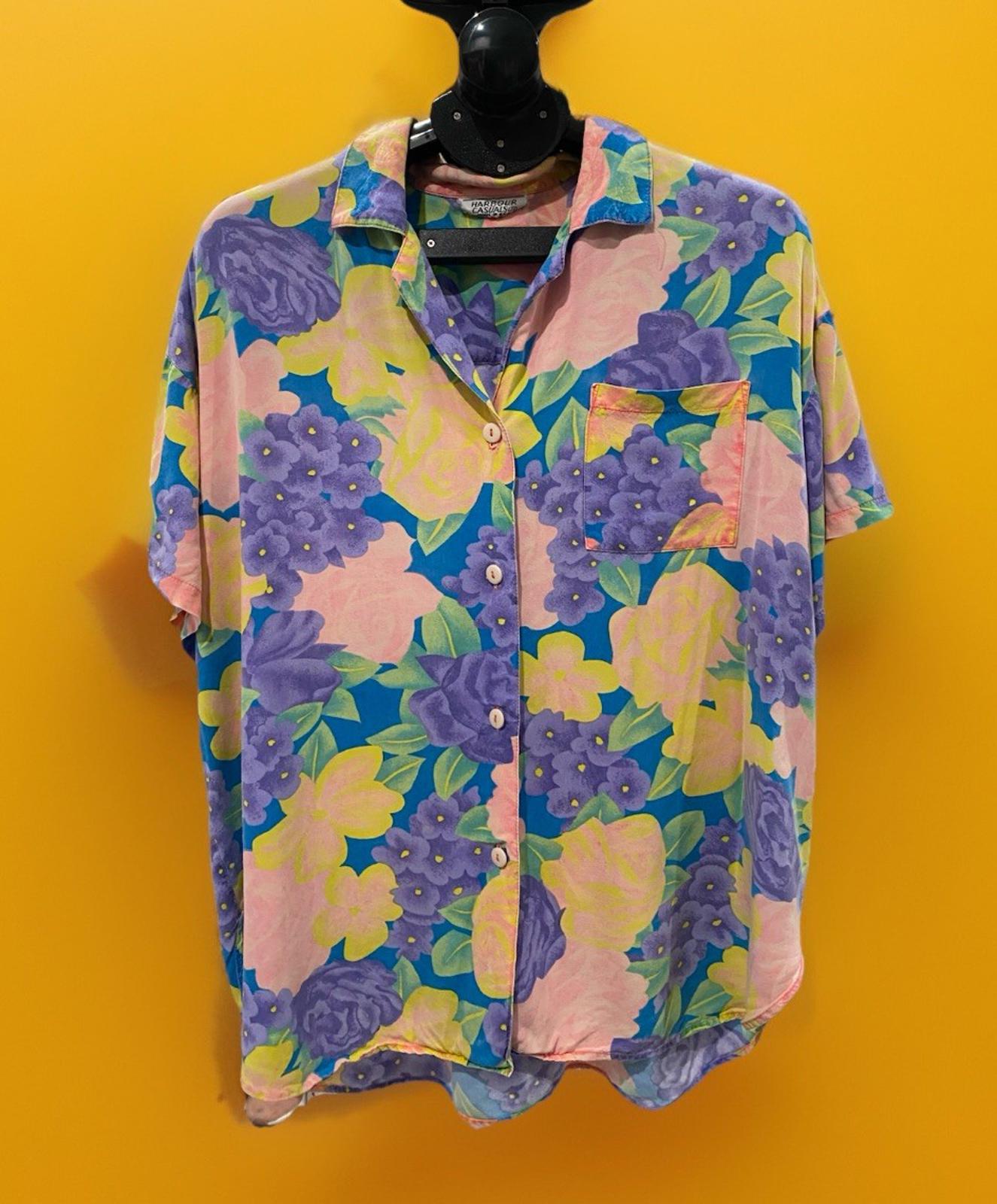 Vintage 1980s Harbour Casuals Floral Bright Pastels Hawaiian Style T shirt L