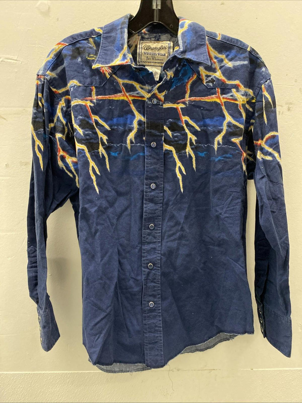 Vintage Wrangler Western Wear Lightning Bolts Cowboy Shirt Pearlescent Buttons M