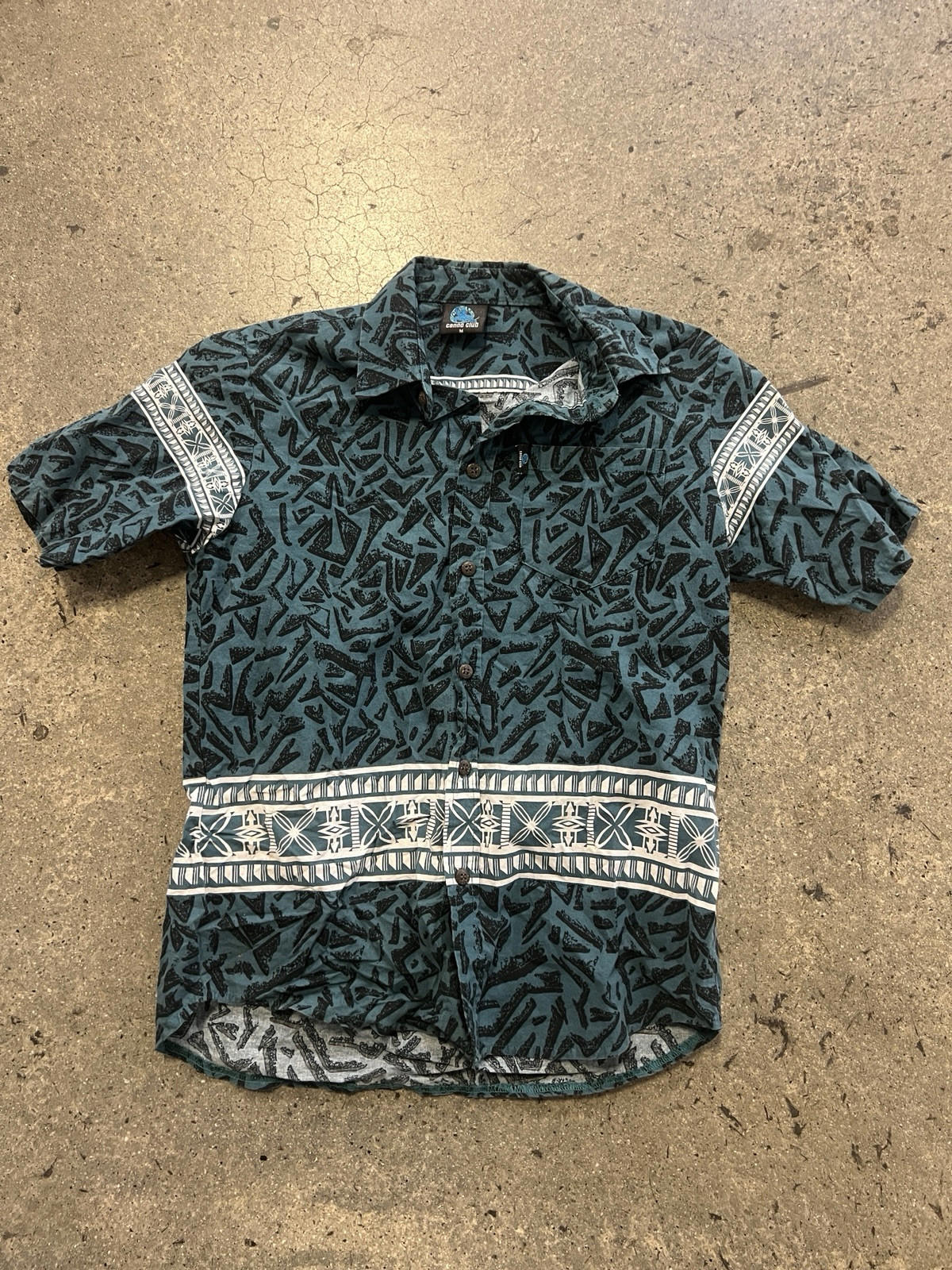 Vtg Canoe Club Fiji  Tropical All Over Print Hawaiian Camp Shirt Mens Medium M
