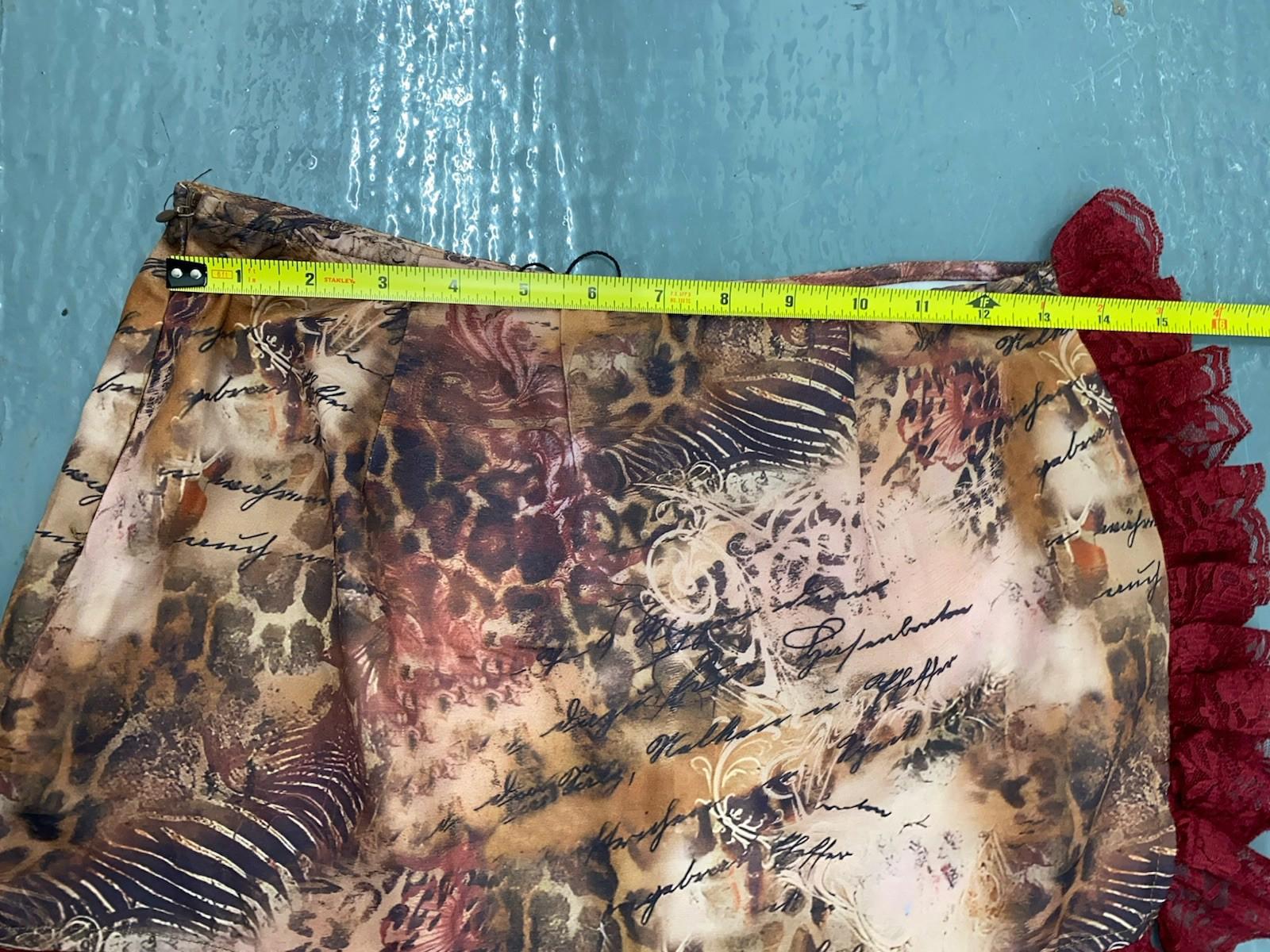 NWT Pretty Little Thing Victorian Cheetah Asymmetrical Lace Mini Skirt XS 0