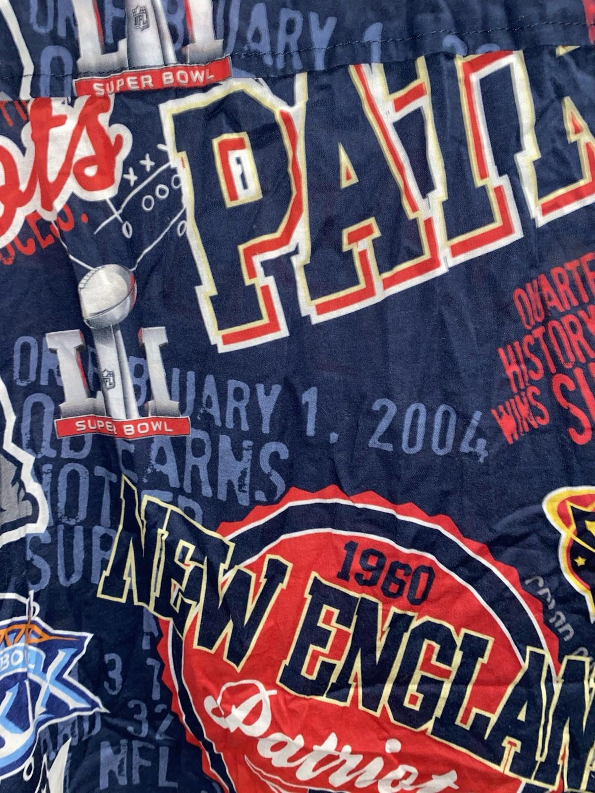 Vintage 2004 New England Patriots Superbowl Thematic Button Up Hawaiian Shirt XL