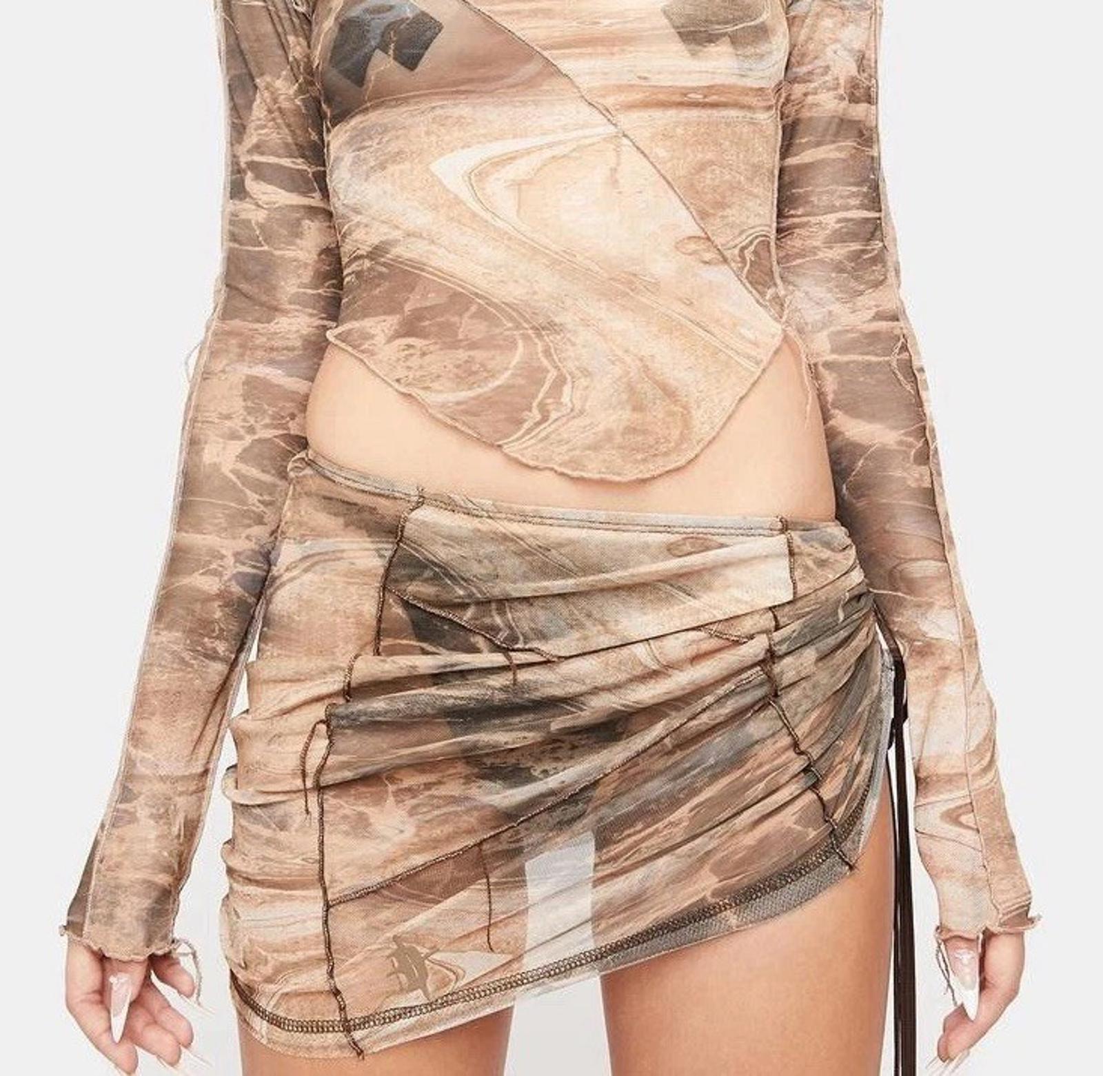 NWOT Darker Wavs Dollskill Atmosphere Rock Slide Print Mesh Skirt Size Small