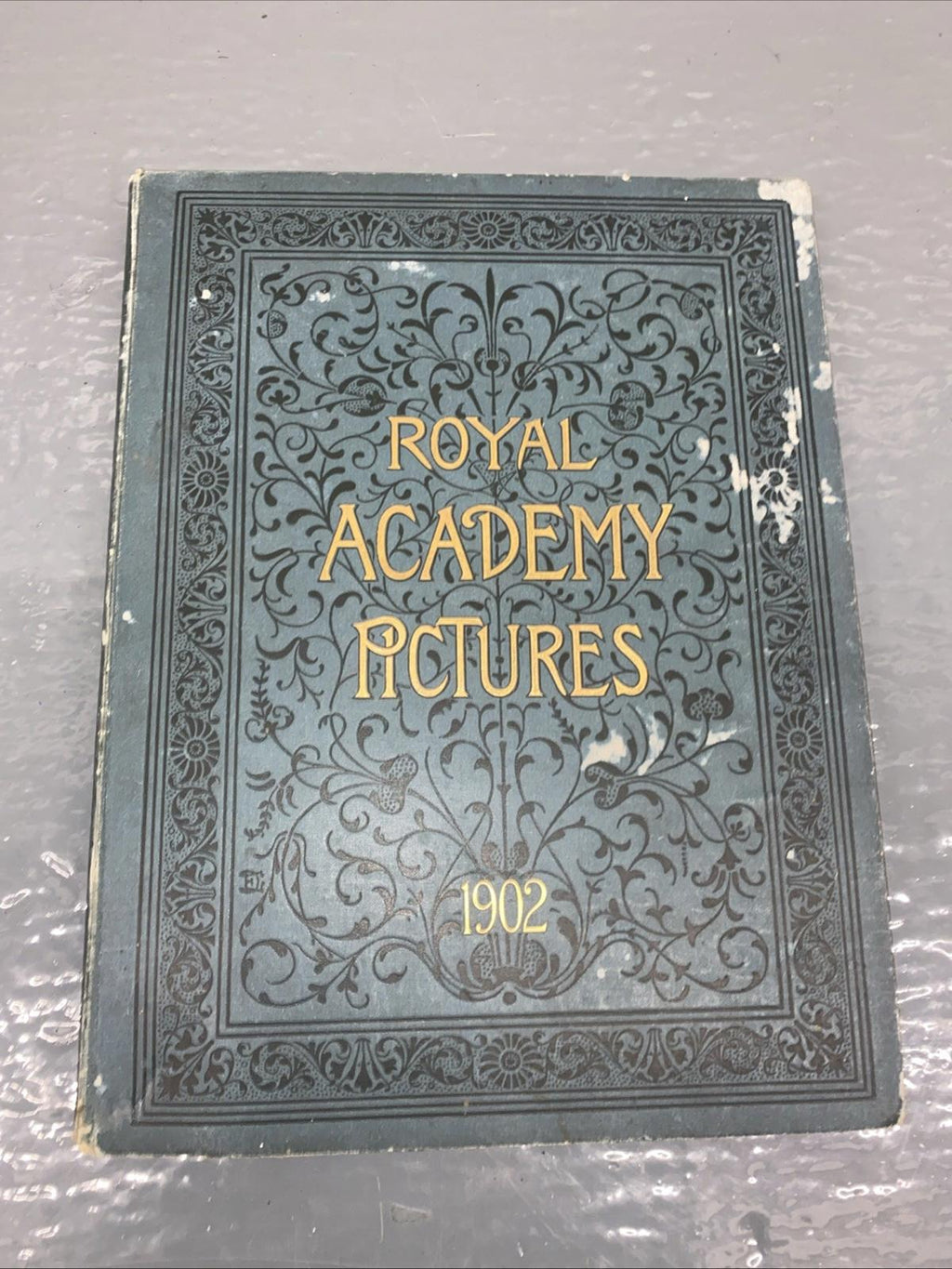Antique Royal Academy Pictures 1902 Hardcover Book vintage Collectible